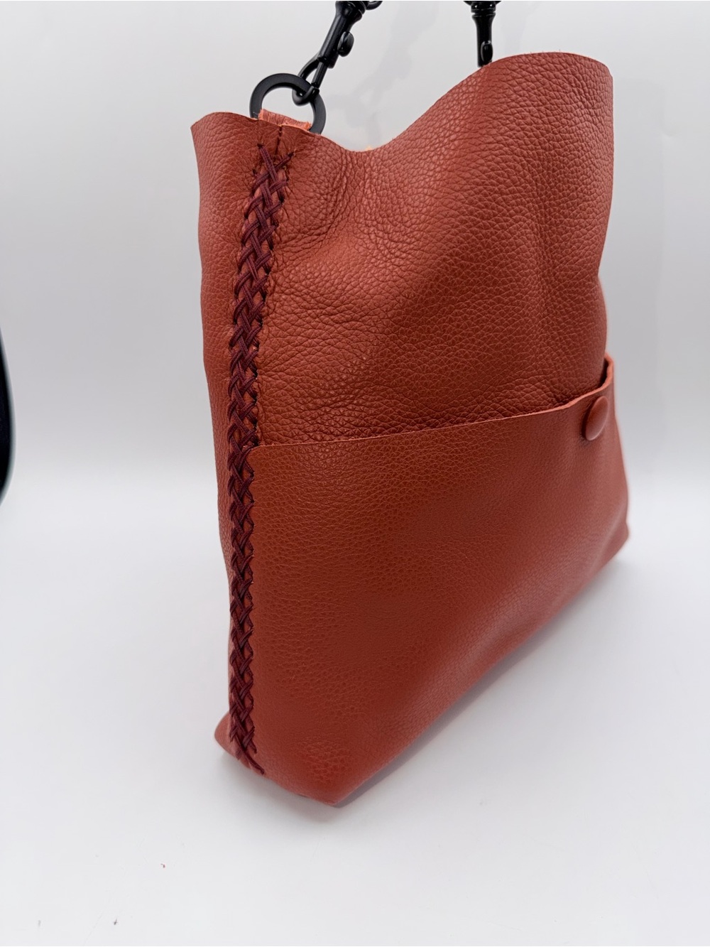 Callista Crafts Iconic Messenger Crossbody - Picture 2 of 10